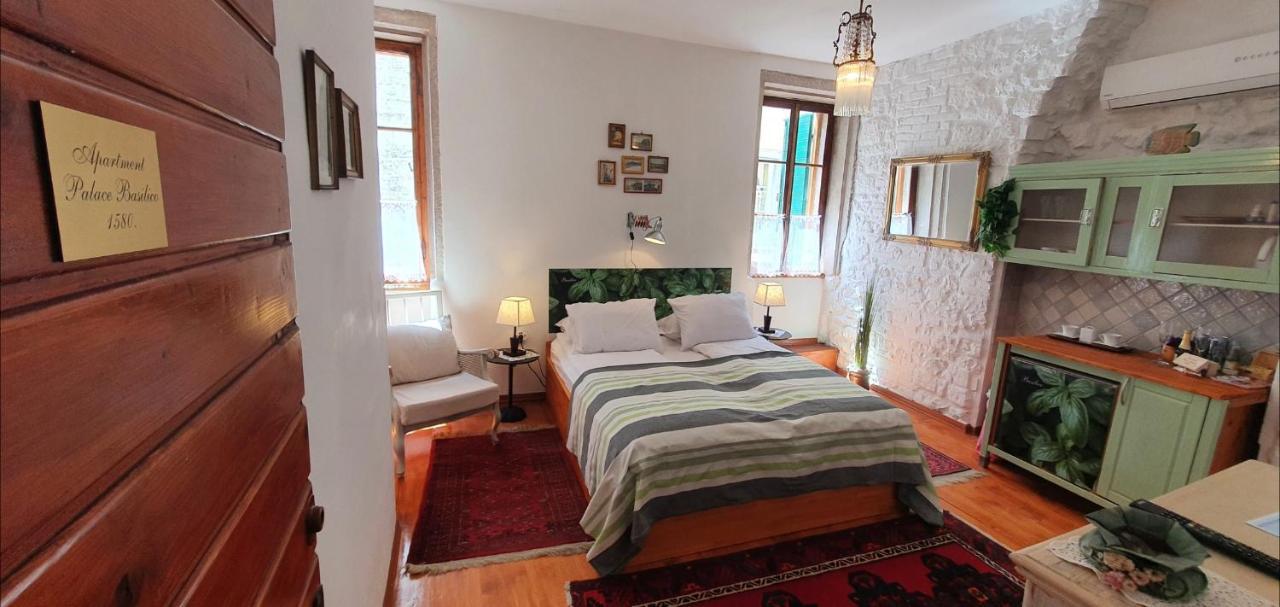 B&B Palace Basilico 1580. Rovinj Buitenkant foto